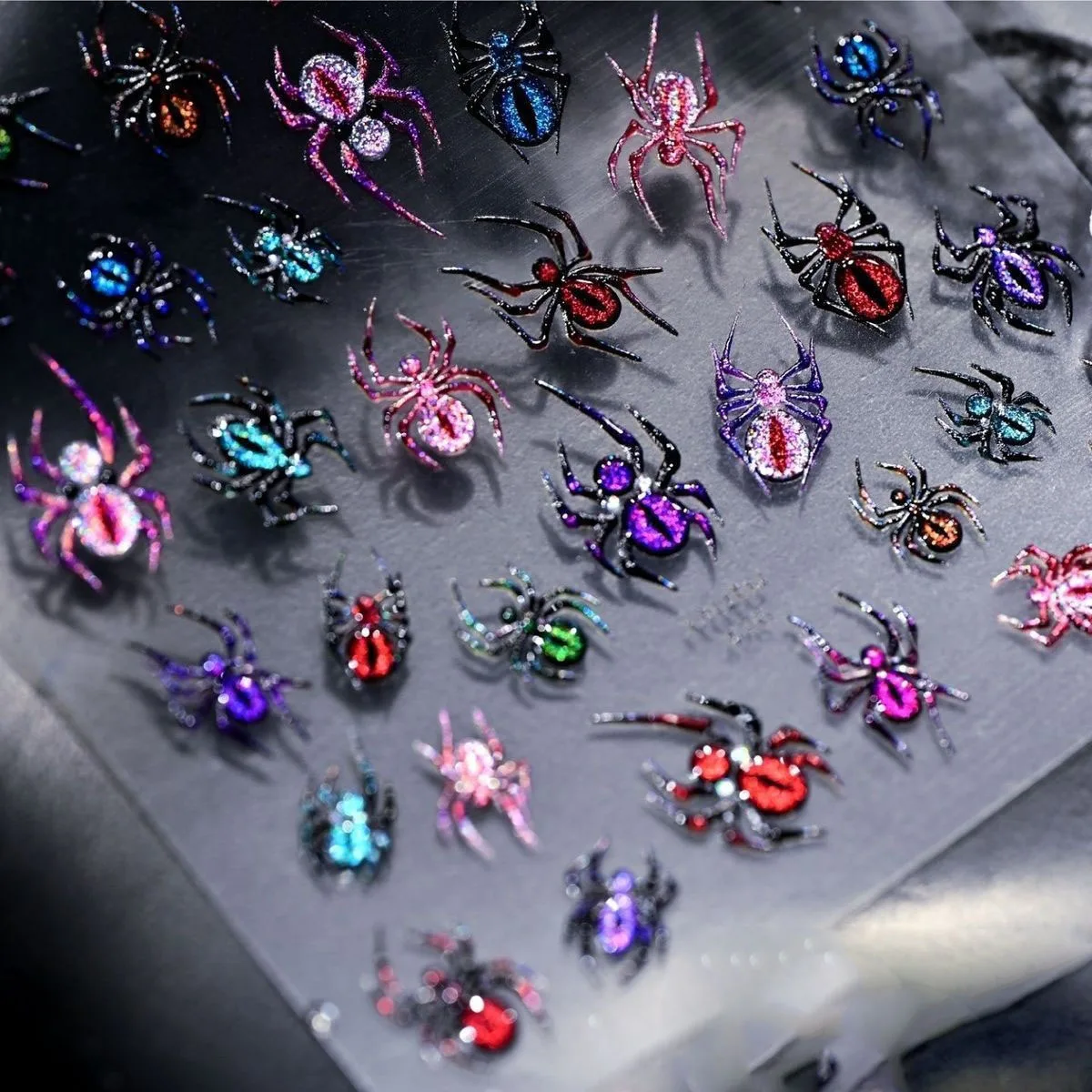 1 قطعة-5D الليزر المجسم عيون القط العنكبوت الأسود مسمار ملصقا هالوين سوبر لامعة العنكبوت لاصق المنزلق 8X10 سنتيمتر العنكبوت مائي