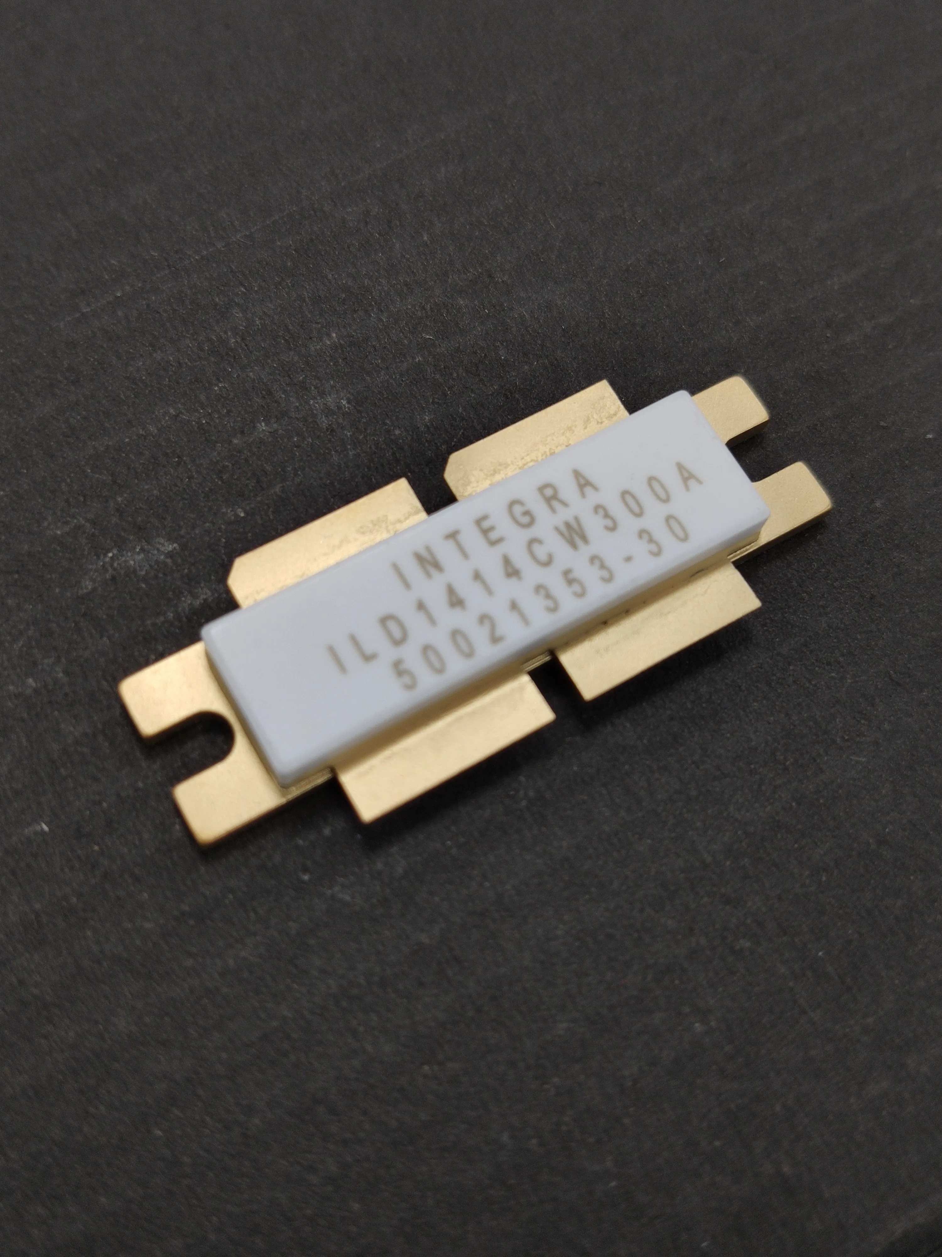 ILD1414CW300A  1 unit price excluding tax HF tube RF power tube amplifier RF module resistor and capacito