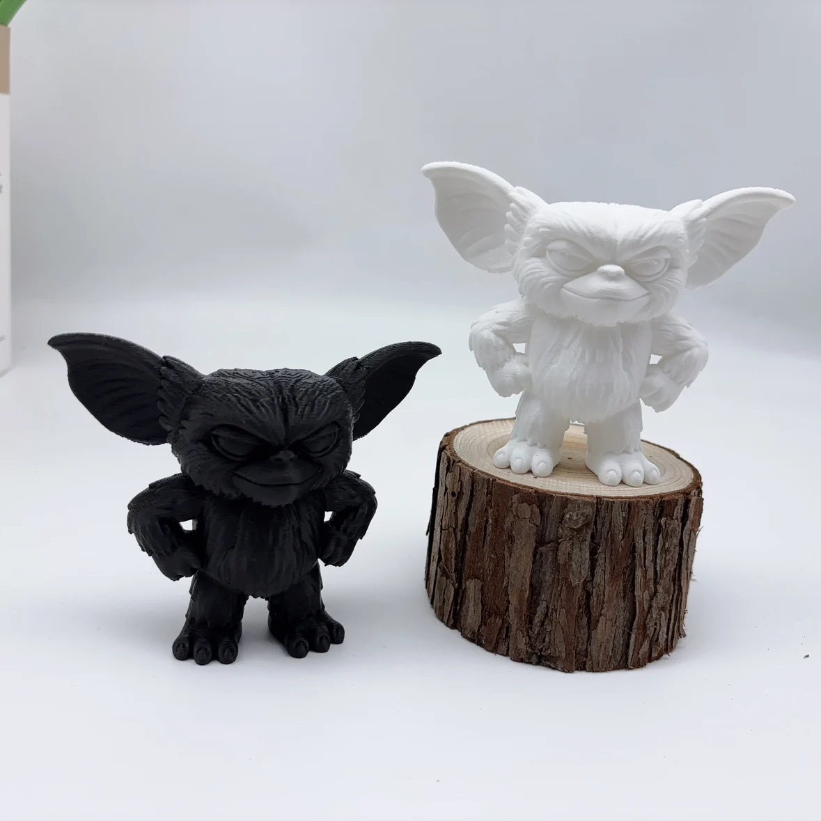 حلي تمثال Gremlins HD، لفيلم Pok É Mon، وزخارف سطح الطاولة البلاستيكية على طراز الرسوم المتحركة مع آذان كبيرة للوحوش