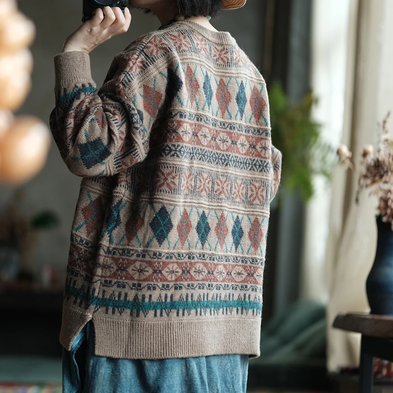 Women Long Sleeve Casual Sweater New Arrival 2025 Autumn Vintage Style O-neck Geometric Pattern Female Knitted Pullover M2025