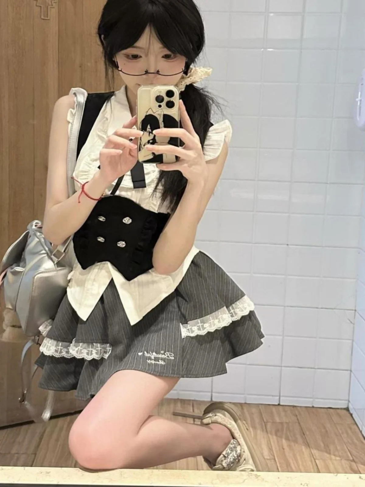 

Korean College Sle JK orm Sweet Girl White irt Vest Waist Cinched Slimming Pleated Skirt Set ort Sve Ne Z...