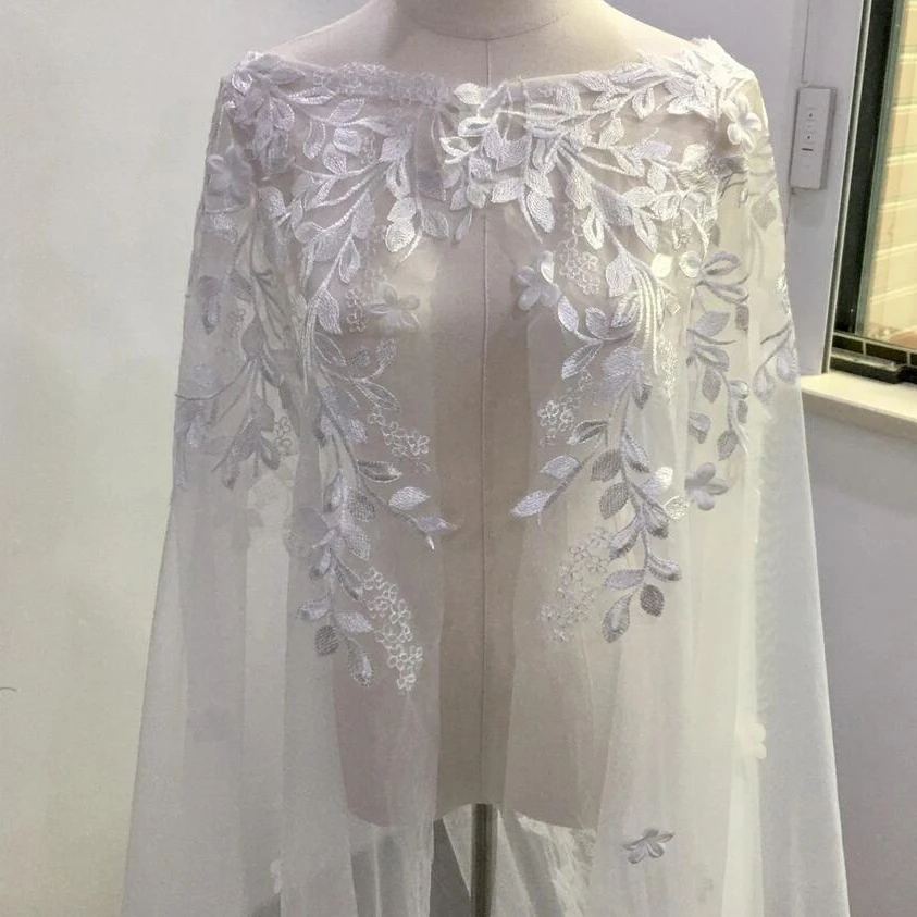 Jubah Pernikahan Tulle Gading Jubah Pernikahan Renda Gading Jubah Pengantin Jubah Pengantin Panjang Kustom Gaun Jubah Pengantin