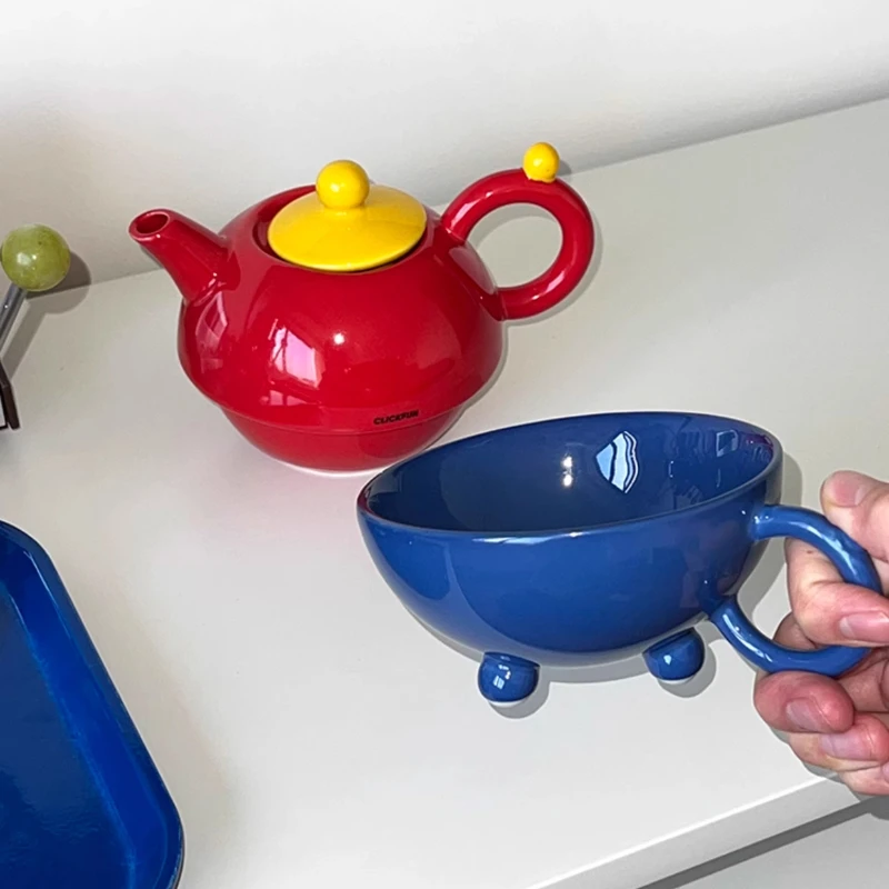 

Classic bag set ceramic, red and blue contrasting teapot