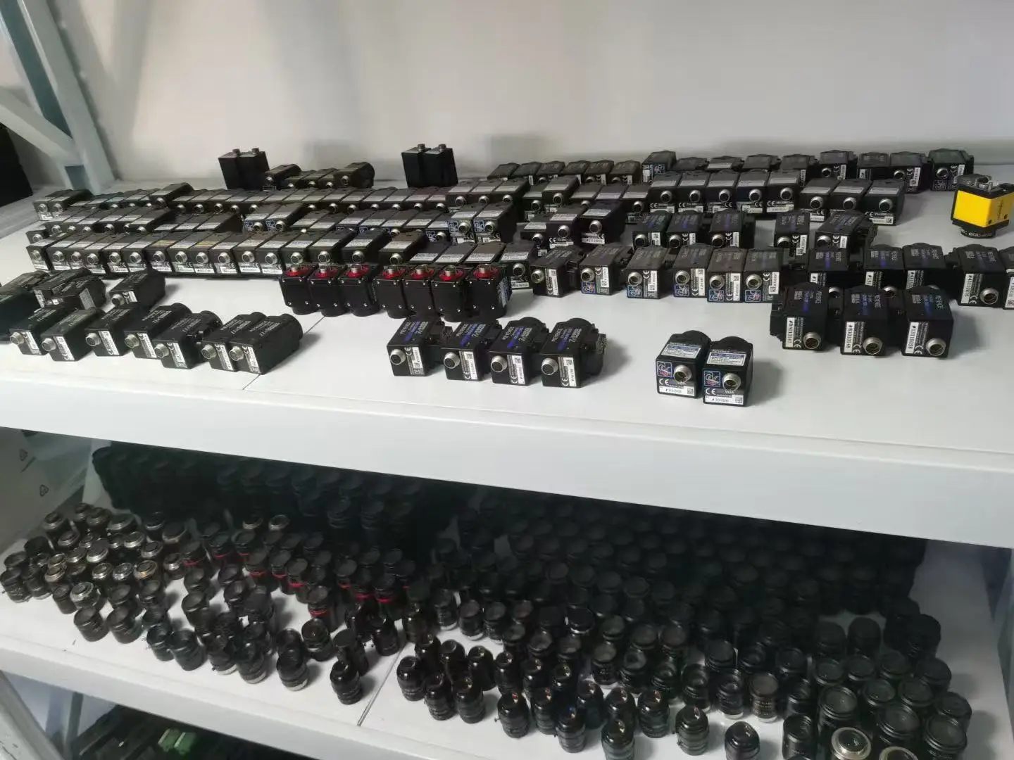 New Original OP-87040 Light Emitting Diode Plate Original Image Processing Peripherals Sensor Hardware and Accessories