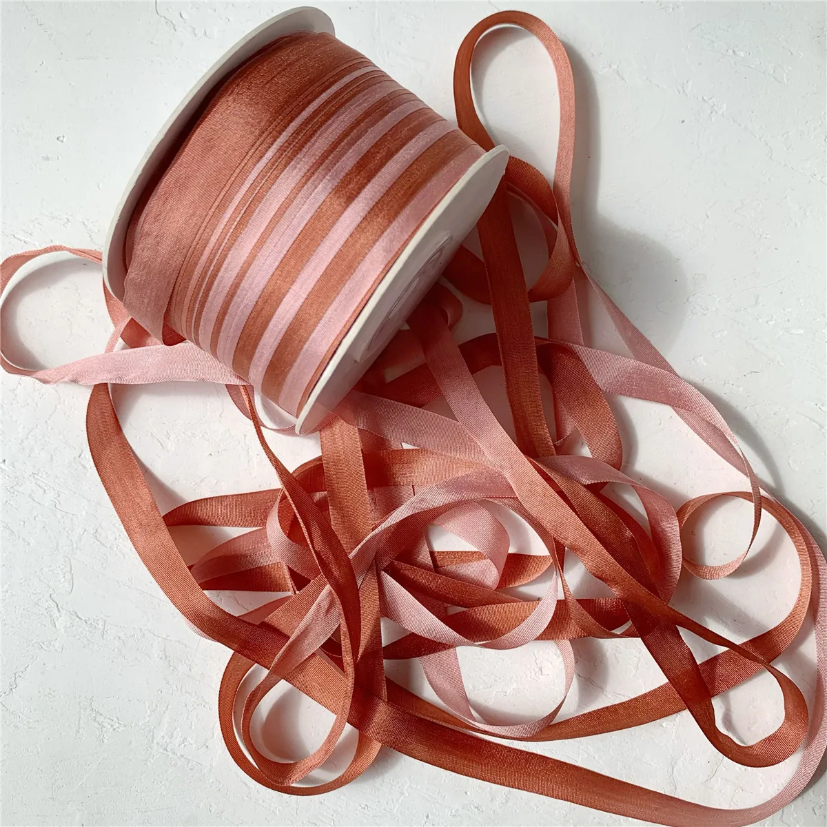 4MM 7MM 10MM Variegated Of 100% Pure Silk Embroidery Ribbon Thin Taffeta Ins Style Handcraft Embroidery Natural Pure Silk Ribbon