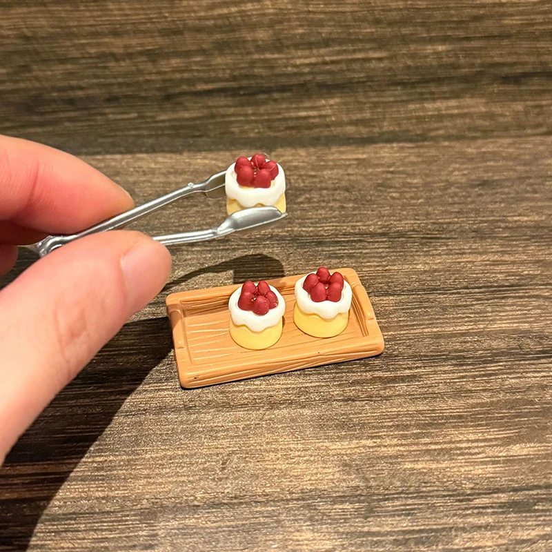 1 Juego de bandeja de pastel de fresa en miniatura para casa de muñecas con Clip para pan modelo 1/12 accesorios de decoración de escena de casa de muñecas juguetes-juguete