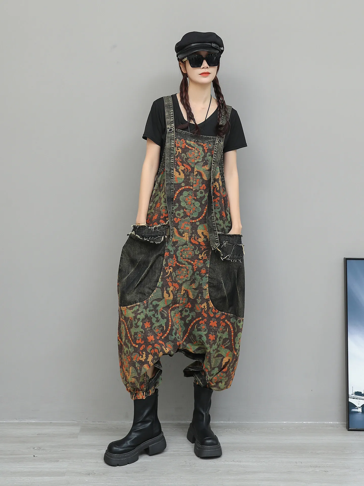 

Vintage Printed Cotton And Linen Denim High Waisted Patchwork Pocket Overalls Women Spring Loose Sleeveless Streetwear Jumpsuit