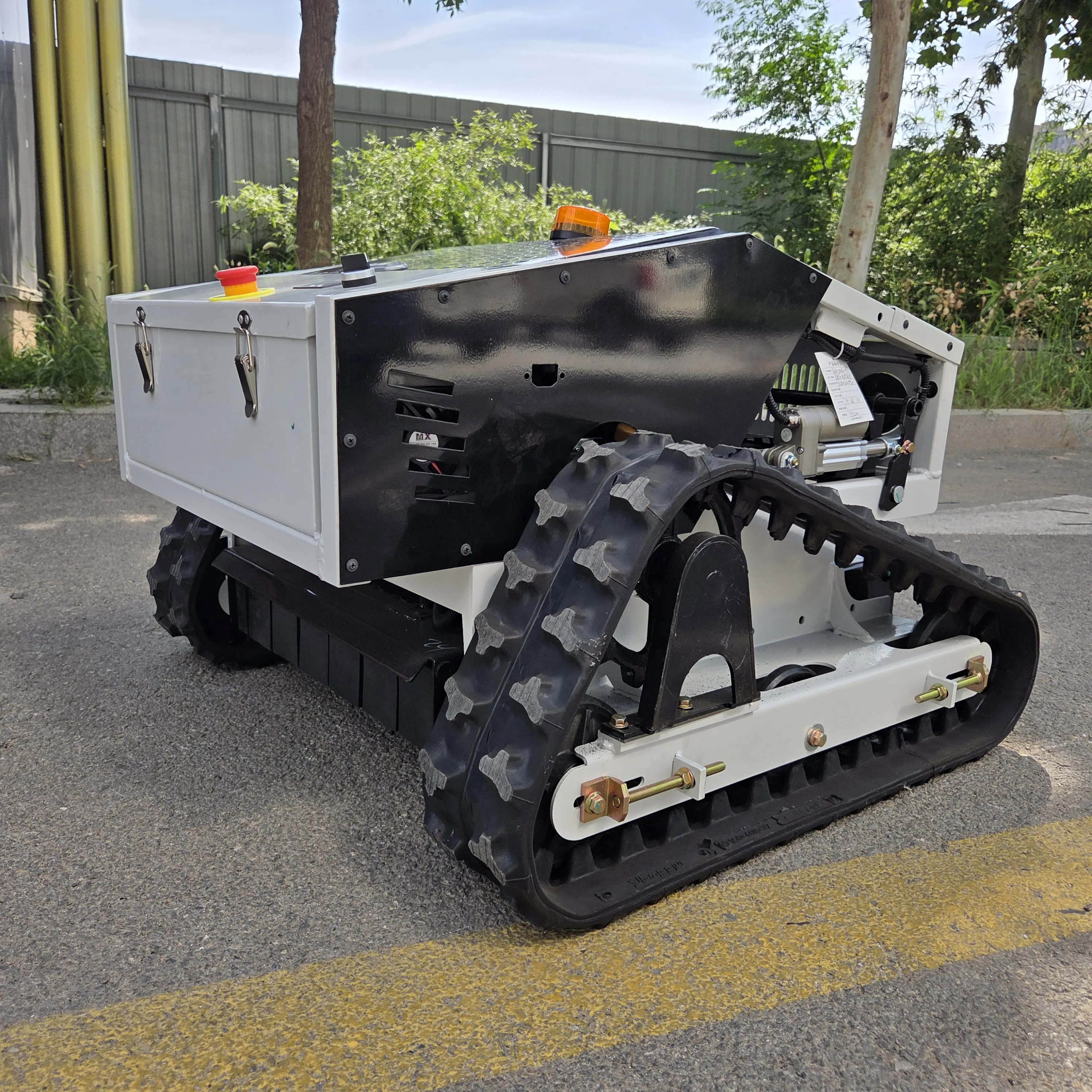 Mesin Pemotong Rumput Jarak Jauh ZNW - 500B Berkinerja Tinggi: Kontrol Nirkabel, Potongan 20 - 150mm, Langsung dari Pabrik & Dapat Disesuaikan Dapatkan Impian Anda