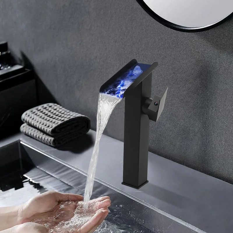 

LED Bathroom Faucet Waterfall Faucet 0-80 ℃/32-176 ℉ Lever Handle ABS Black