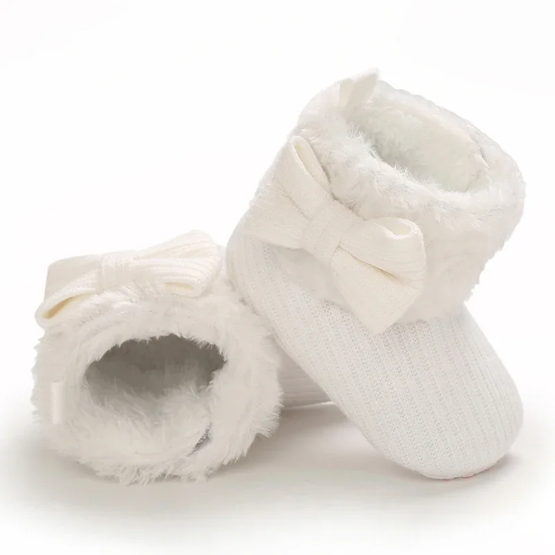 Warm winter snow baby boots, newborn soft soled boots, first walking shoes for infants and toddlers aged 0-18 months
