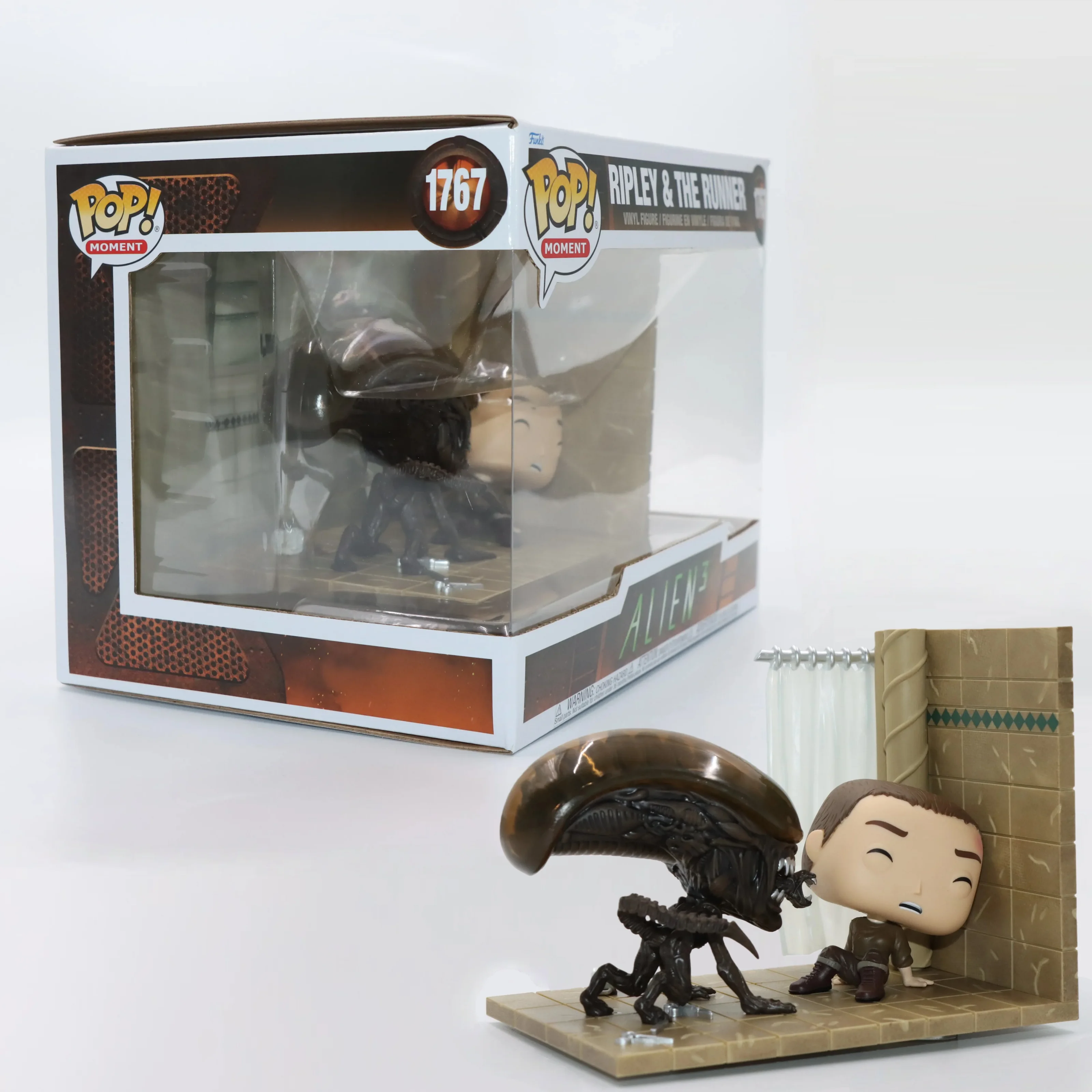 

Moment Ripley & The Runner Vinyl Figure Funko Pop Alien #1767 Official Authentic Limited Edition Figures Alien Fans Toy Gift