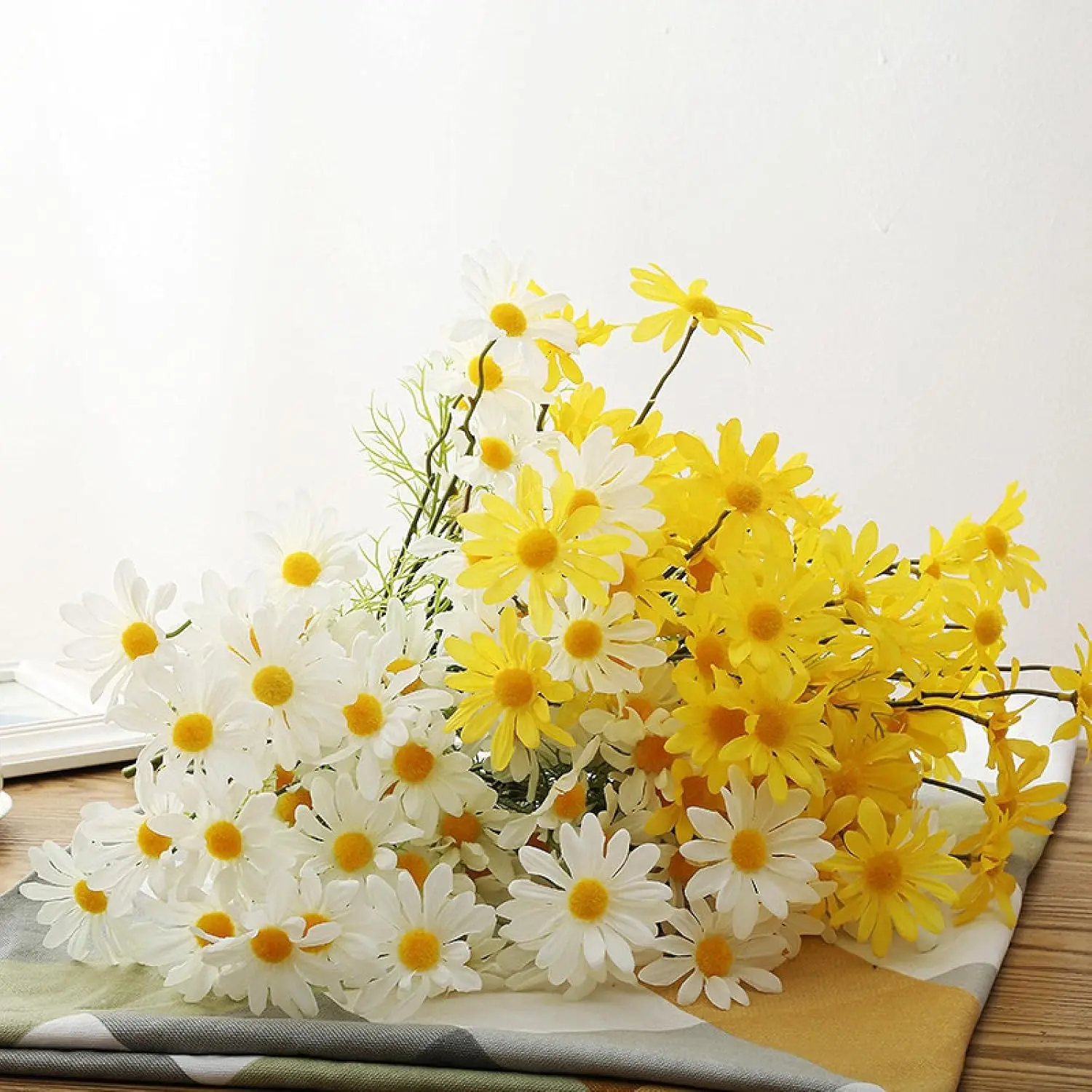 10 قطعة باقة محاكاة ديزي 5 رؤساء الهولندية أقحوان البابونج محاكاة السنة الجديدة الديكور الحلي الزهور الاصطناعية #5