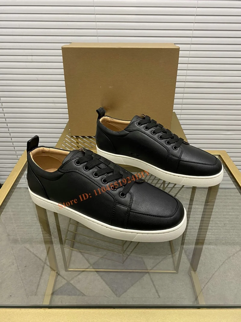 جلد أبيض منخفض قطع الدانتيل يصل أحذية رياضية رجل جولة تو تنفس حذاء مسطح للرجل الانزلاق على أحذية الحفلات الذكور الشقق