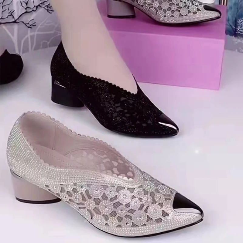 Nowe buty 2024 kobiet buty spiczaste wysokie obcasy z wydrążonymi koronkami siateczkowe letnie Rhinestone imprezowe damskie buty Zaptos