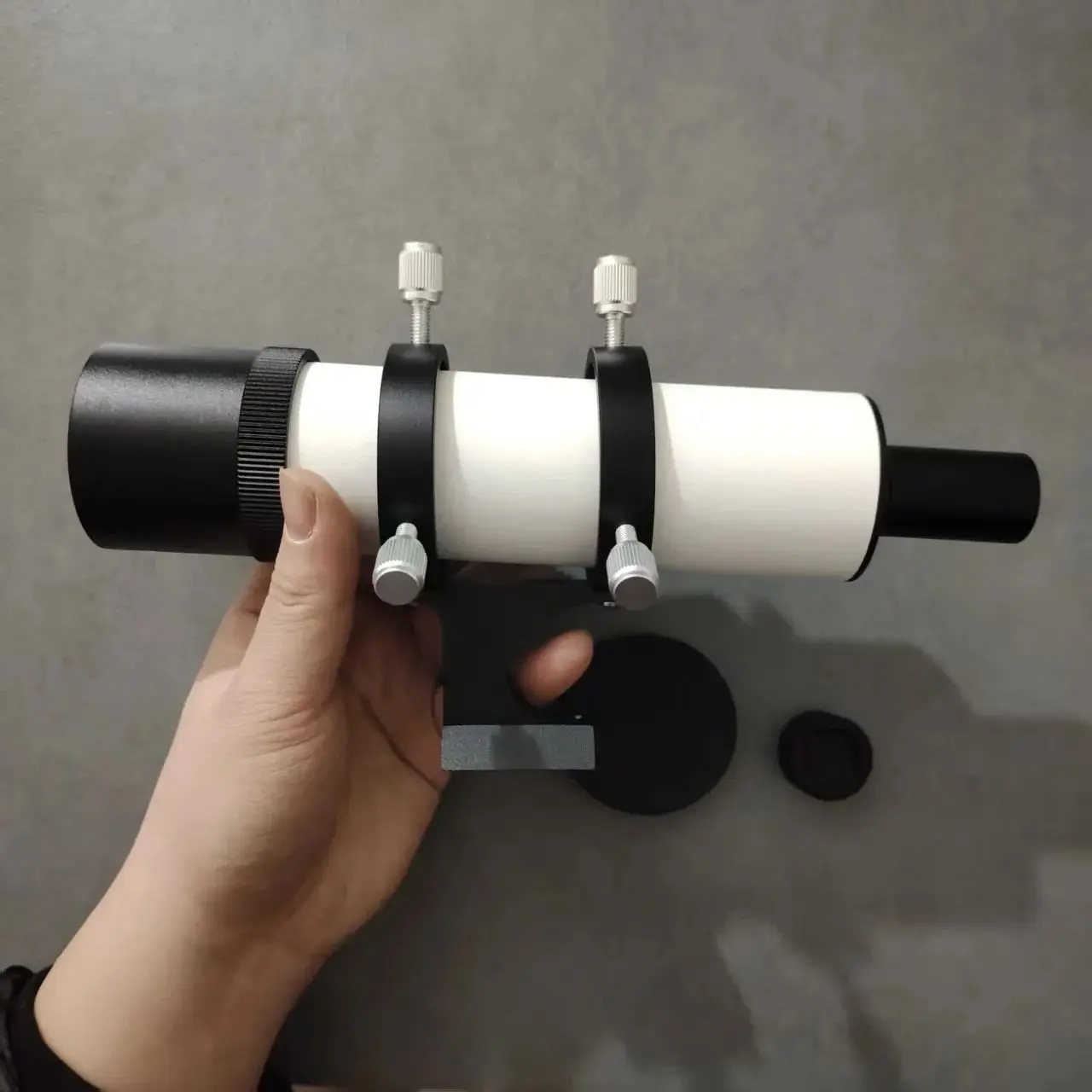 Picture 4: 1PC 7x50 Optical Star Finder Tube with Black/White/Red Mounting Bracket Guide Scope Astronomical Telescope Accessories