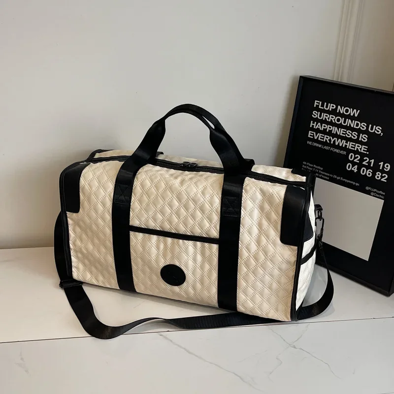 

Large capacity short trip travel bag for women, autumn and winter lattice pattern yoga bag, leisure sports fitness bag