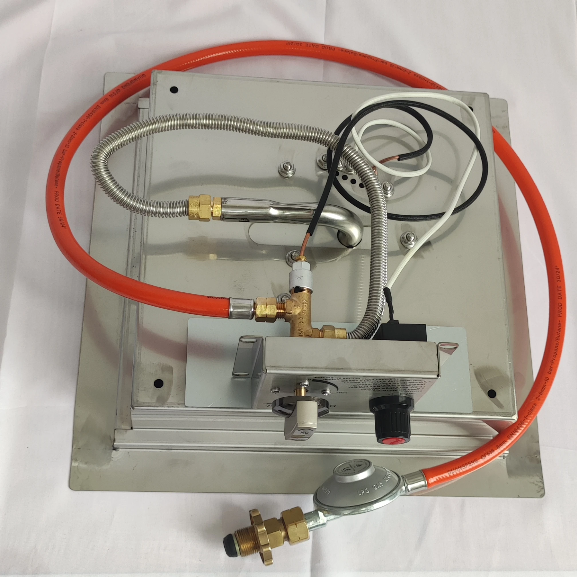 

Factory Wholesale New Square Shape Fire Pit Burner Set Gas Operated Fire burner