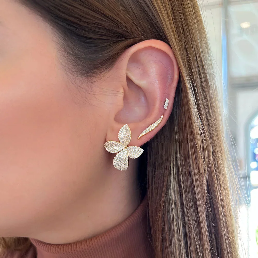 Luxury Fashion Flower Leaf Shaped Earrings for Women Gorgeous Micro Paved Bling Cubic Zirconia Bridal Wedding Jewelry