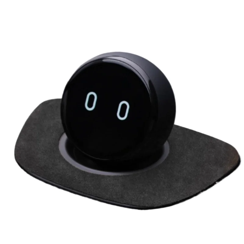 

Special Nomi Robot Car Interior Model Decoration Supplies It's not a robot that can't move or speak