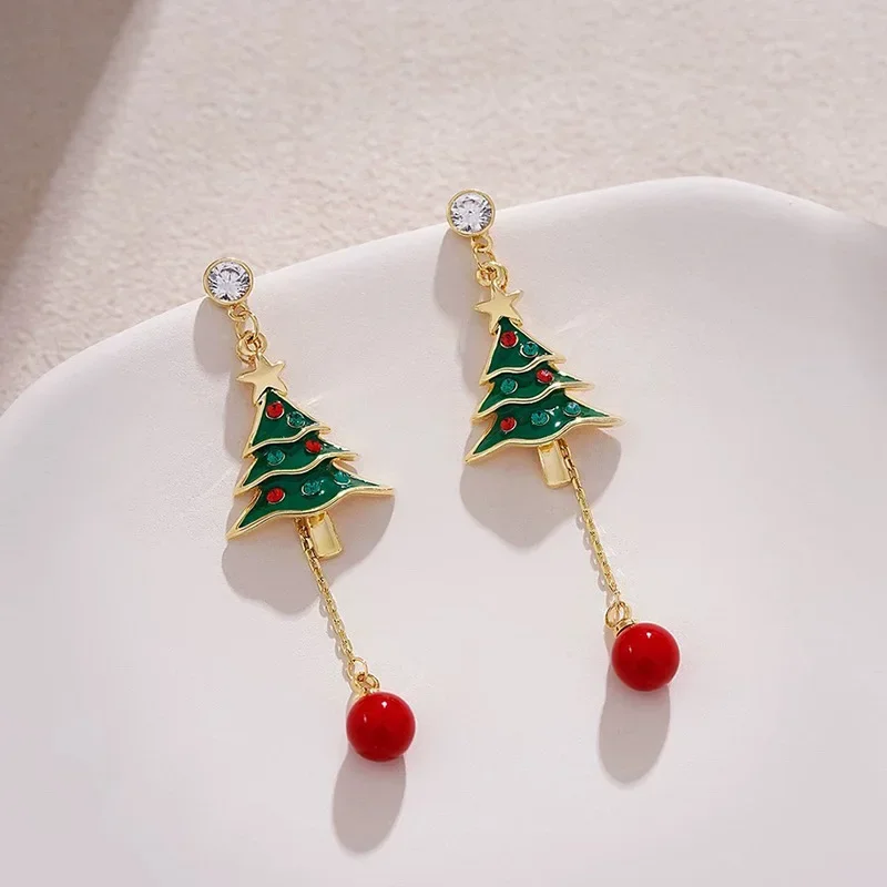 Fashion Asymmetry Christmas Clip Earrings Santa Claus Snowman Earrings Non Pierced Ear Clips Female Child Christmas Gift Jewelry