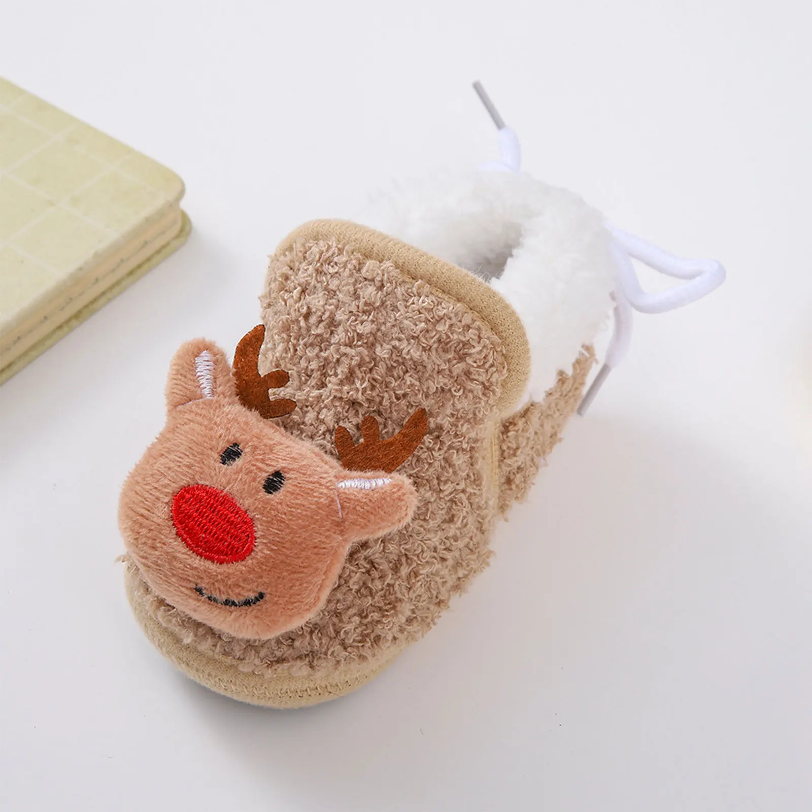 1Pair Newborn Baby Warm Fleece Soft Sole Crib Shoes First Walk Prewalker Shoes Christmas Santa Claus Reindeer Snowman Footwear