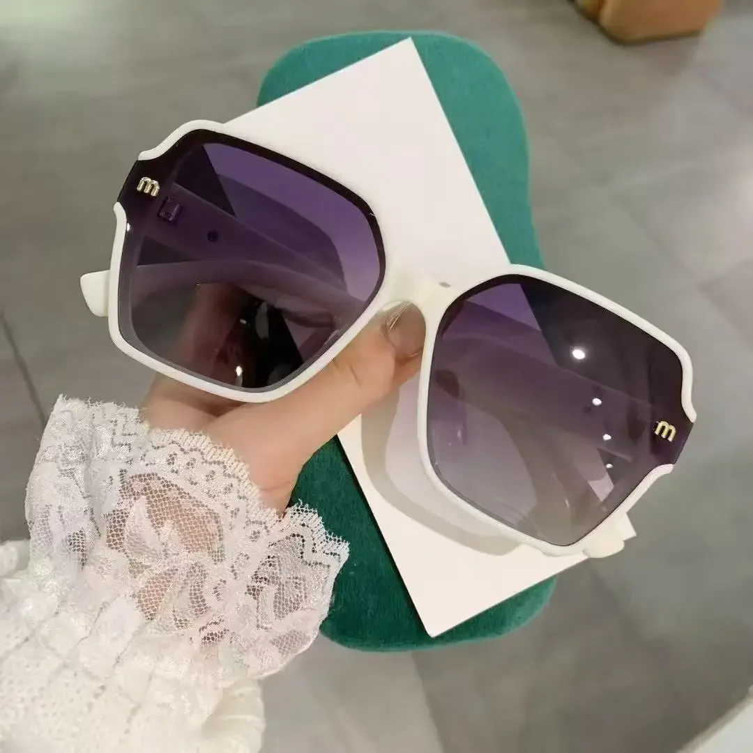 2025 موضة جديدة النظارات الشمسية المستقطبة المرأة الراقية تحسس عادي الوجه شخصية الإنترنت المشاهير النظارات الشمسية حماية من الأشعة فوق البنفسجية #2