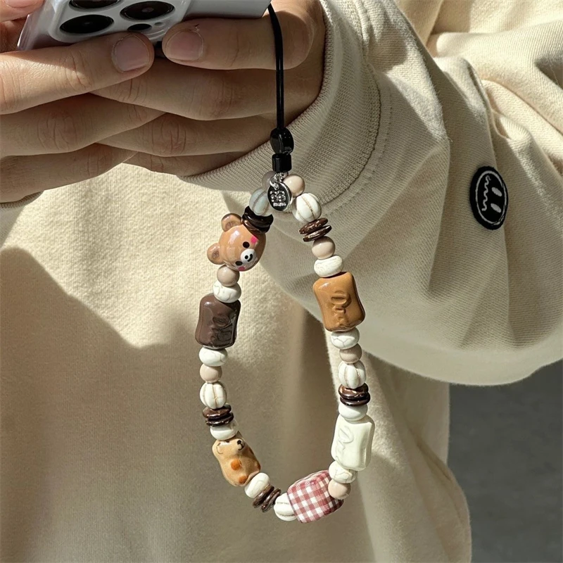 Korean Cute 3D Brown Bear Puppy Beaded Phone Chain Charm Lanyard For iPhone 15 14 7 CCD Camera Hanging Rope Girl Jewelry Pendant