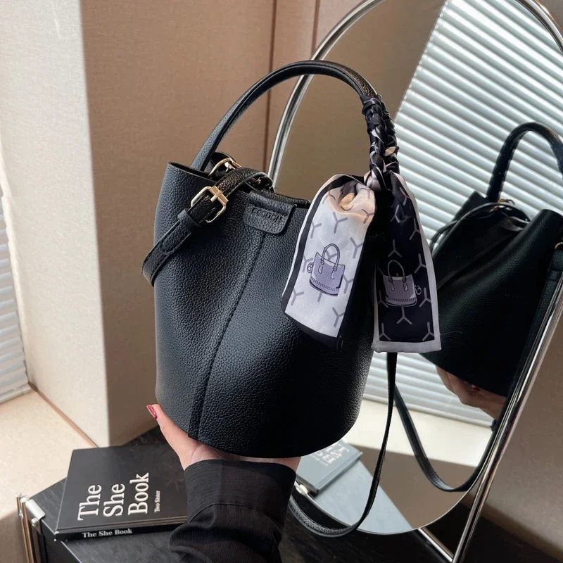 2024 New Women\'s Bag Fashion Simple Shoulder Bag High Quality Design Handbag PU Commuter Luxury Hot Selling Bolsas Para Mujeres