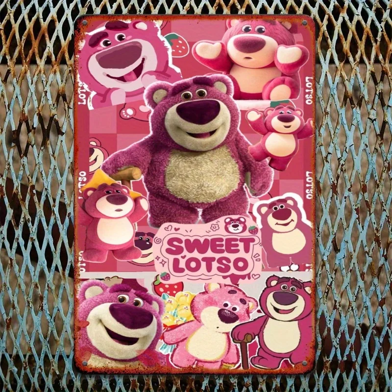 قطعة واحدة من لافتة تعليق على الحائط حديدية مقاس 20.32 × 30.48 سم من Sweet Lotso - تصميم الدب الكرتوني الوردي مع نص "Sweet Lotso"، مثالي لغرفة الأطفال