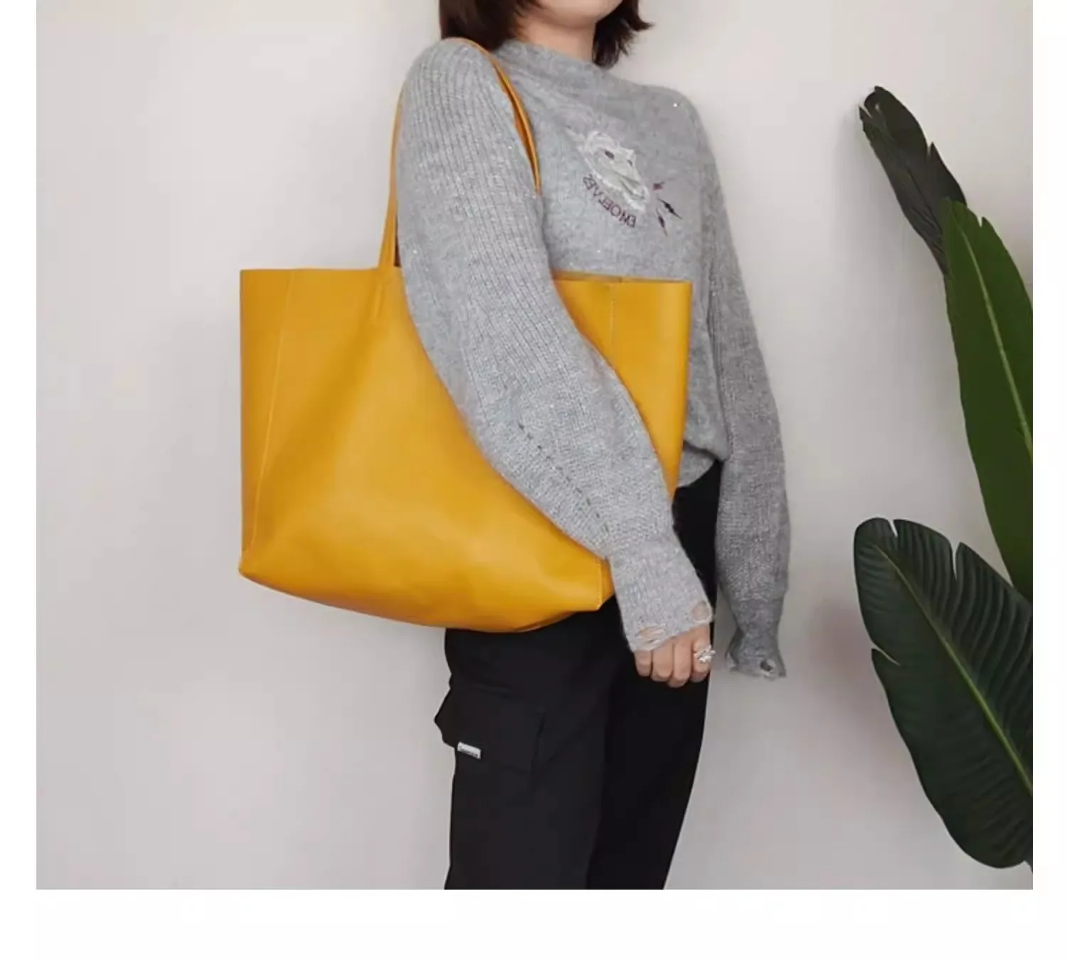 

Новая повседневная сумка-тоут из натуральной кожи в европейском и американском журнальном стиле 2026 года, из первоклассной воловьей кожи, желтая, простая и модная, большая сумка из мягкой кожи