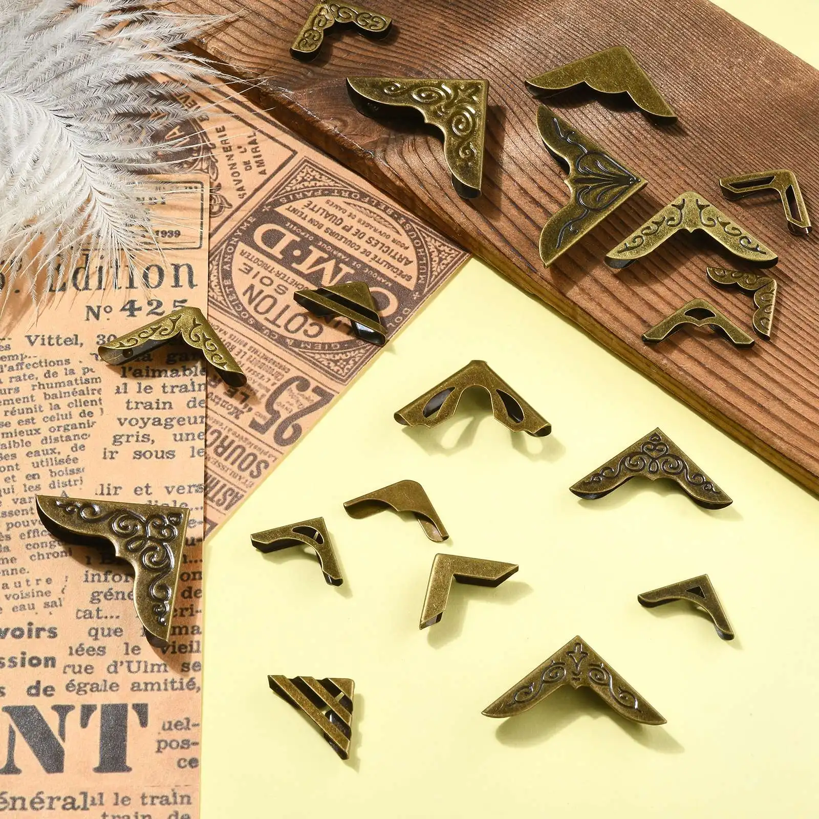 95Pcs Antique Bronze Book Corner Protectors Triangle Decorative Metal for Scrapbooks Albums