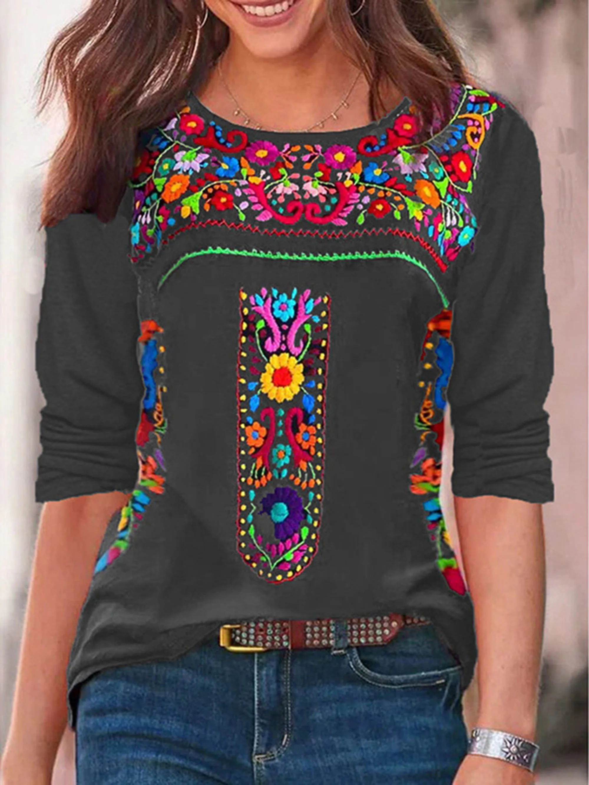 2024 Independent Station Spring/Summer New Women\'s Top with Bohemian Print V-neck Long sleeved T-shirt for Women