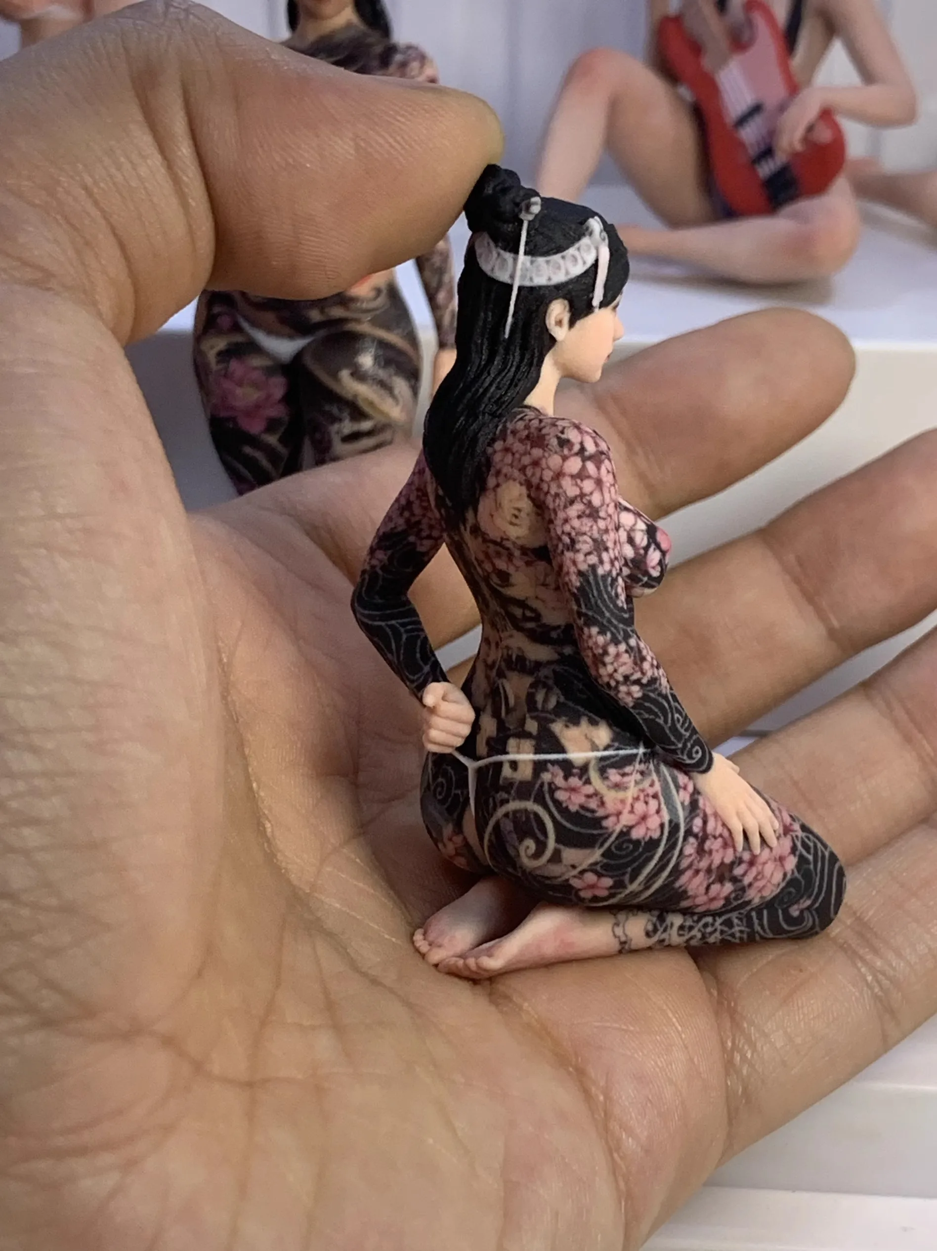 1/16 مقياس أنثى الشكل اليابانية الوشم المحارب ياكوزا الساموراي تمثال واقعي نموذج سيارة مشهد صغير جمع لعبة لتقوم بها بنفسك هدية