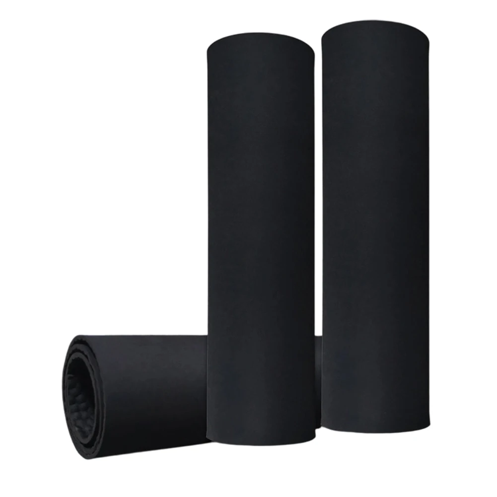 حصيرة مطاطية معزولة شديدة التحمل مع تصميم غير قابل للانزلاق ومواد مقاومة للطقس للاستخدام في أطباق الدجاج والباحات الخارجية