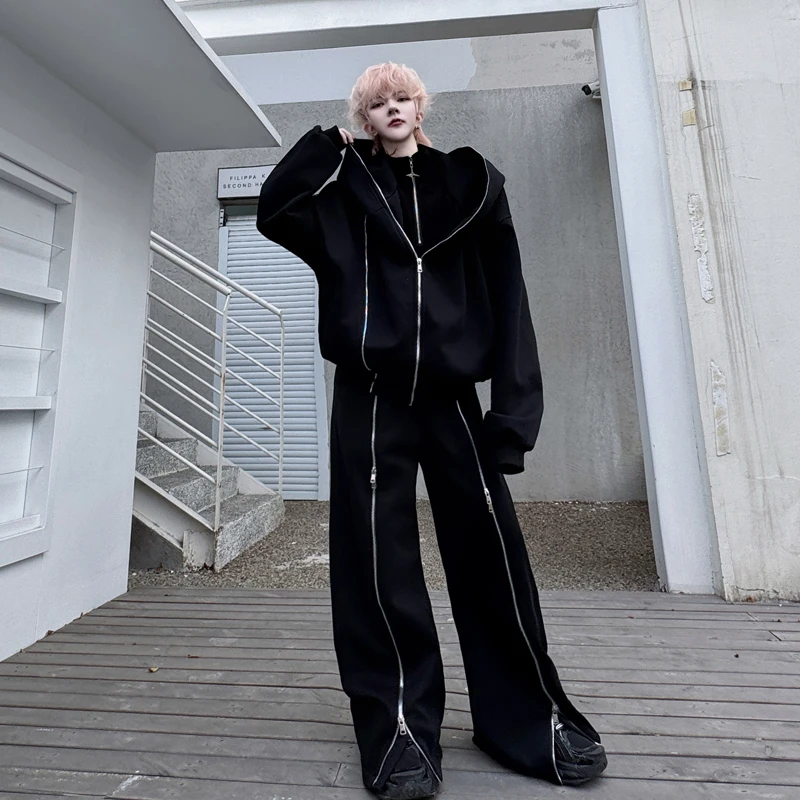 

Весенняя коллекция: Комплект из худи с деконструированным дизайном на молнии и широких брюк с разрезами для мужчин. Повседневная спортивная одежда для подростков.