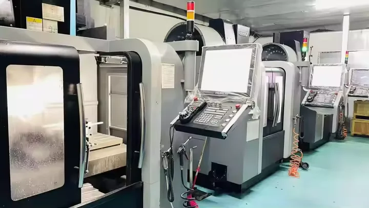 ハンドヘルド工業用905nmレーザー距離計LCDディスプレイミニゴルフ距離計狩猟ゴルフ距離計905nmスコープ