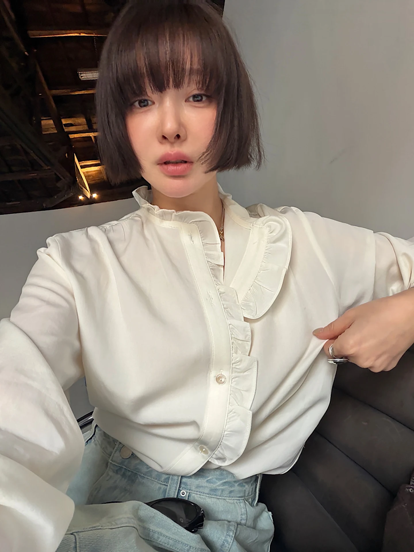 

Romantic Sle Loose Fit irt Stand Collar Asymmetrical Hemline Korean Light Maturi Wind Sweet Wooden Beautiful Top