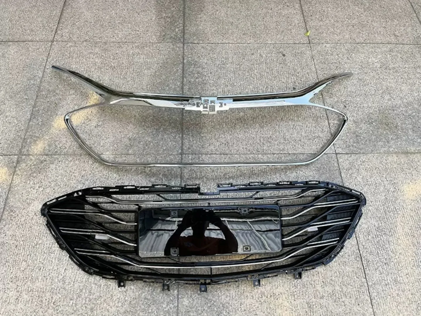 Grill Grid Mask assembly for Chevrolet Malibu XL 2019-22 style lower grille Grille frame Car Accessories