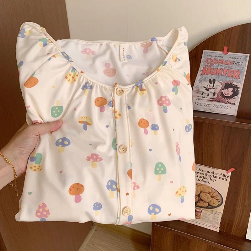 طقم بيجامات ربيعية للسيدات مقاس كبير 125 كجم بأكمام طويلة كريب ملابس نوم للطلاب سترة فضفاضة من القطن والحليب الناعم ملابس منزلية