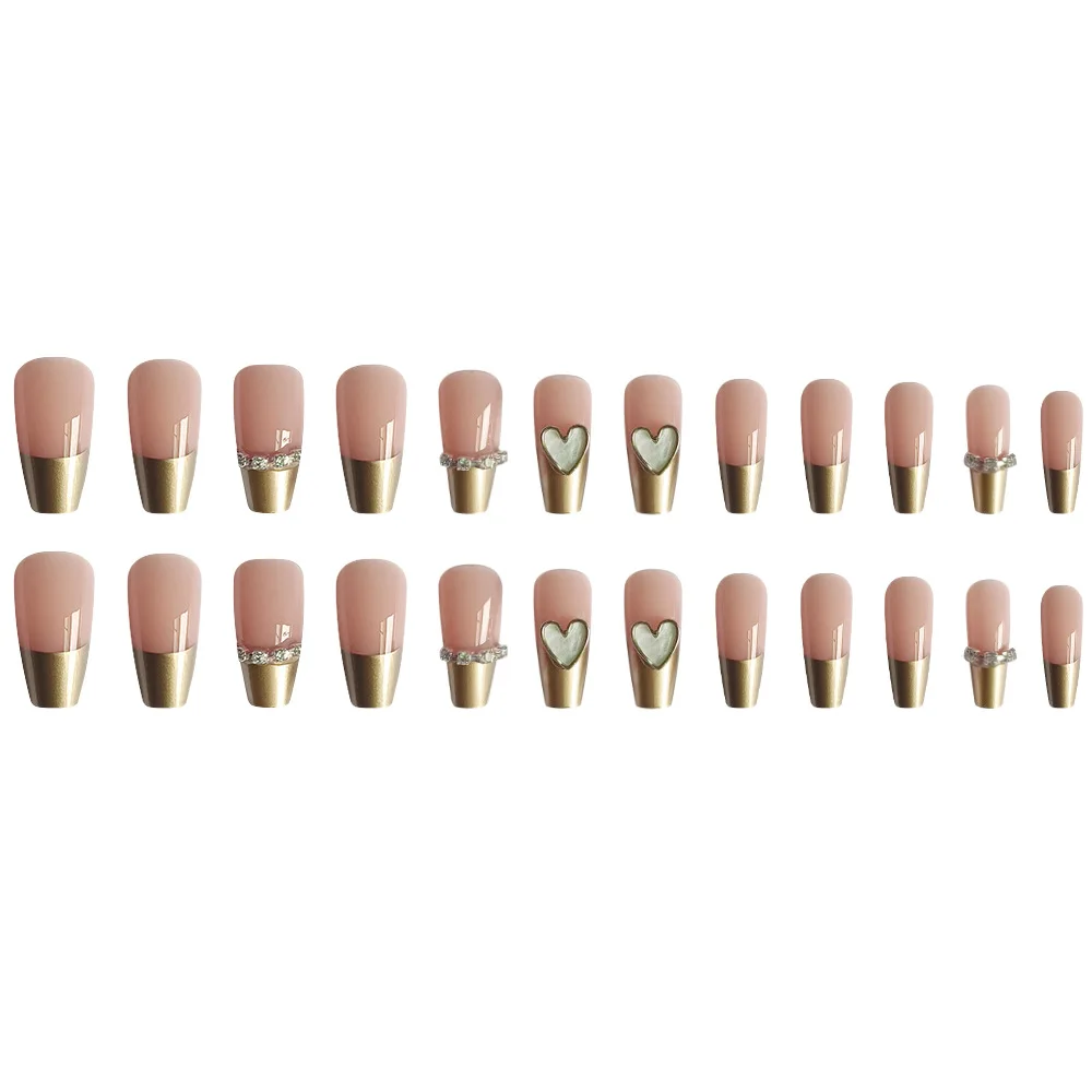 Women Link Chain Fake Nails with High Quality Resin Material for Stage Performance Festival