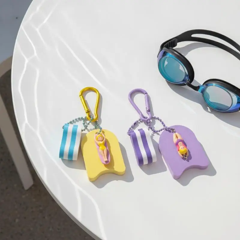 Sportlicher Schlüsselanhänger, niedlicher Anhänger mit schwimmendem Mädchen/Jungen, Rucksackanhänger, Taschenanhänger, Autoschlüsselanhänger, schickes Accessoire, Geschenk – Detail 2