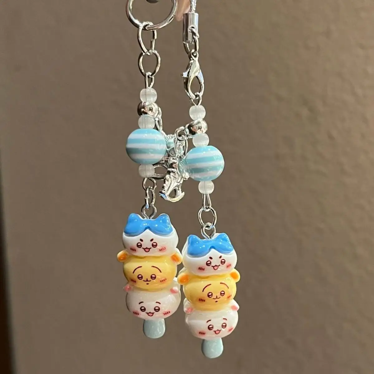 

Chiikawa Hachiware Usagi Phone Strap Camera Chain Keychain Decoration Umbrella Bicycle Hanging Ornaments Friend's Birthday Gift