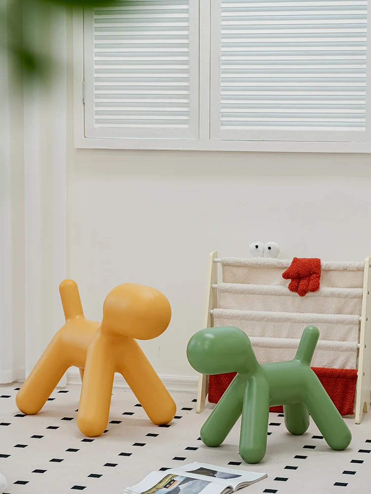 

Spotted Dog Stool Cartoon Plastic PE Home Living Room Chair Mobile Furniture Mobile Small Stools Modern Low Chairs