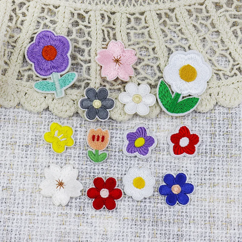 Недорогие Мультяшные 10 штук, патчи для вышивки утюгом, Цветочные Парчи для детей, детские патчи, одежда для творчества, милые наклейки