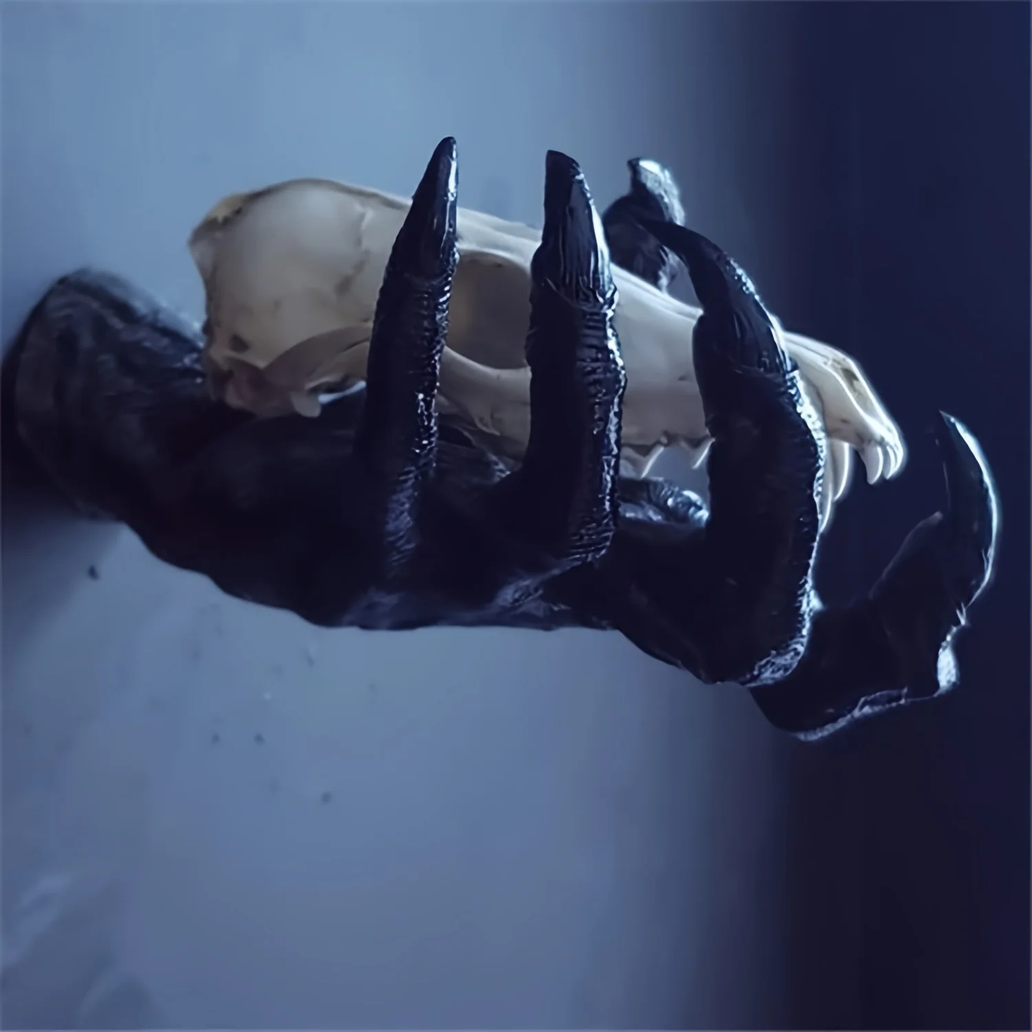 تمثال يد الساحرة 1 قطعة حامل مفتاح الراتنج وحقيبة شماعات لتعزيز سحر مخيف في القوطية والهالوين الداخلية #5