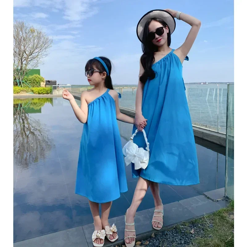 Resorts Look Mom and Daughter Couple Dress Mother Baby Girls Matching Equal Clothes Beach Wear 2024 Summer Women Fashion Dresses