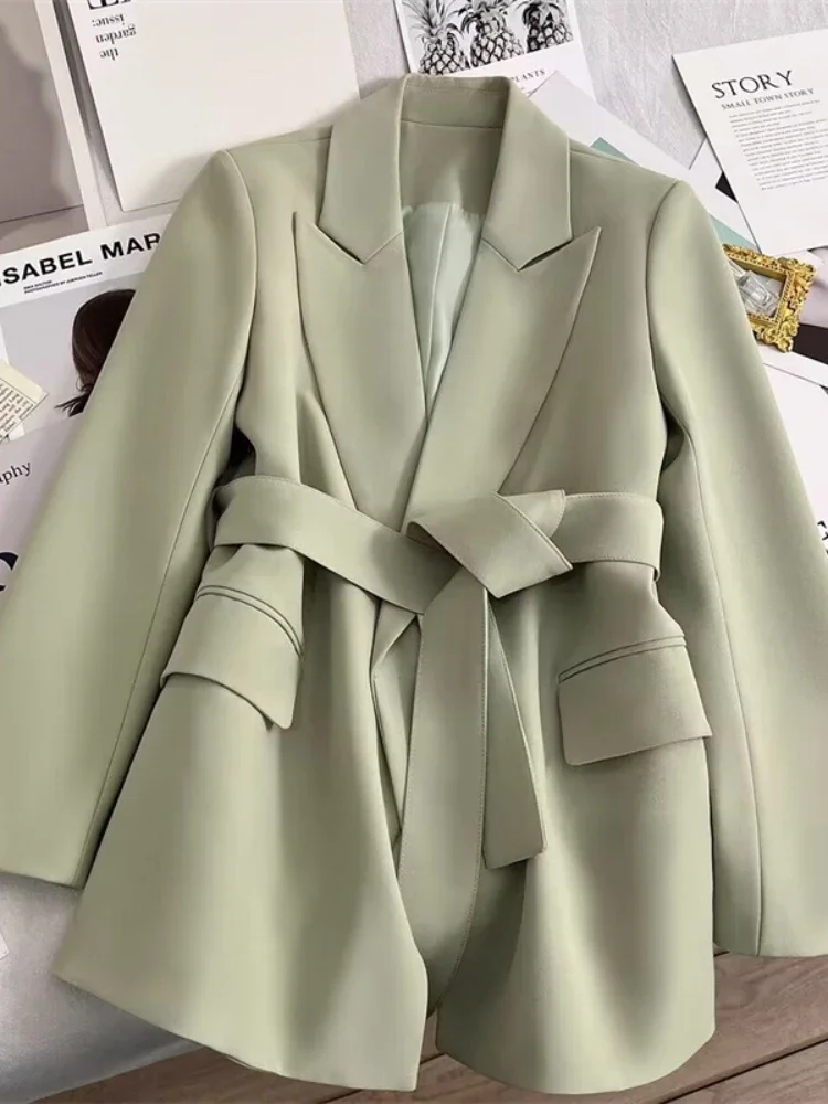 Spring New in Women\'s Blazer Belt Slim Fitting Temperament Fashion Small Suit Top for Women Commuting Korean Version Suit Jacket