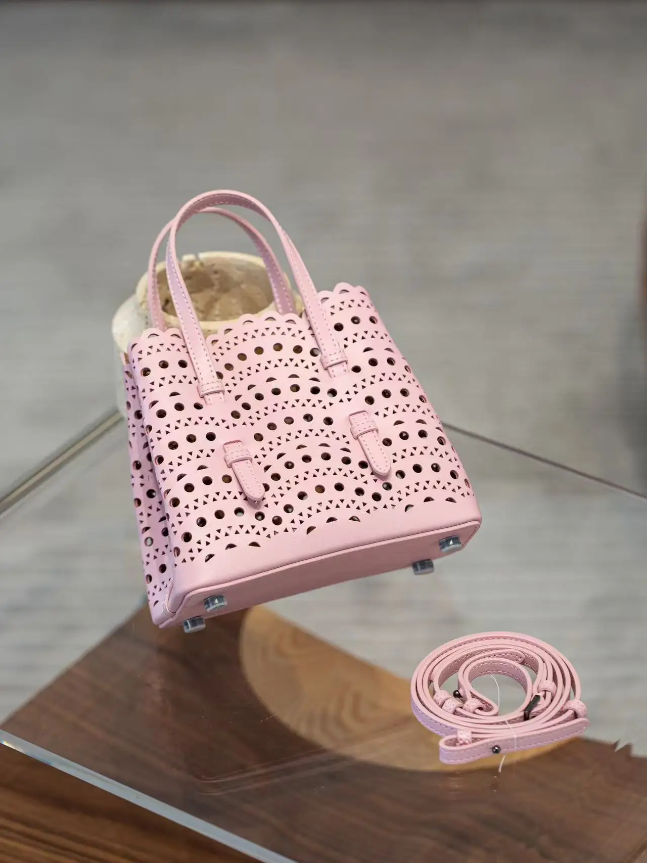 

Brand Design Fashion Large Capacity Genuine Leather Bucket Bag 2025 Luxury High Quality Cowhide Shoulder Handbags For Women