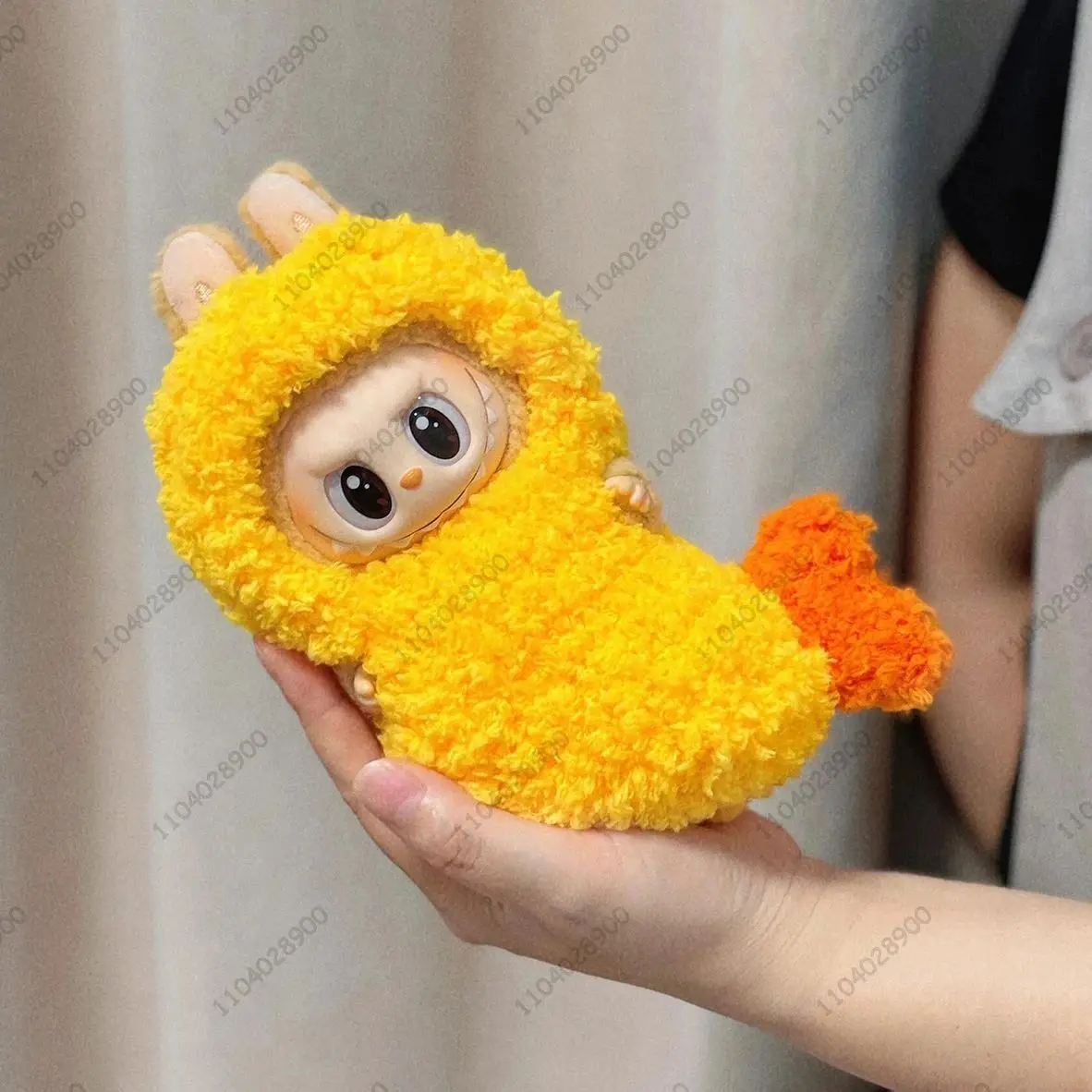 

Для Labubu The Monsters Wacky Mart Same Costume Tempura Fried Shrimp Одежда 1:1, реплика виниловой куклы, экшн-фигурка, сумка, очаровательный подарок