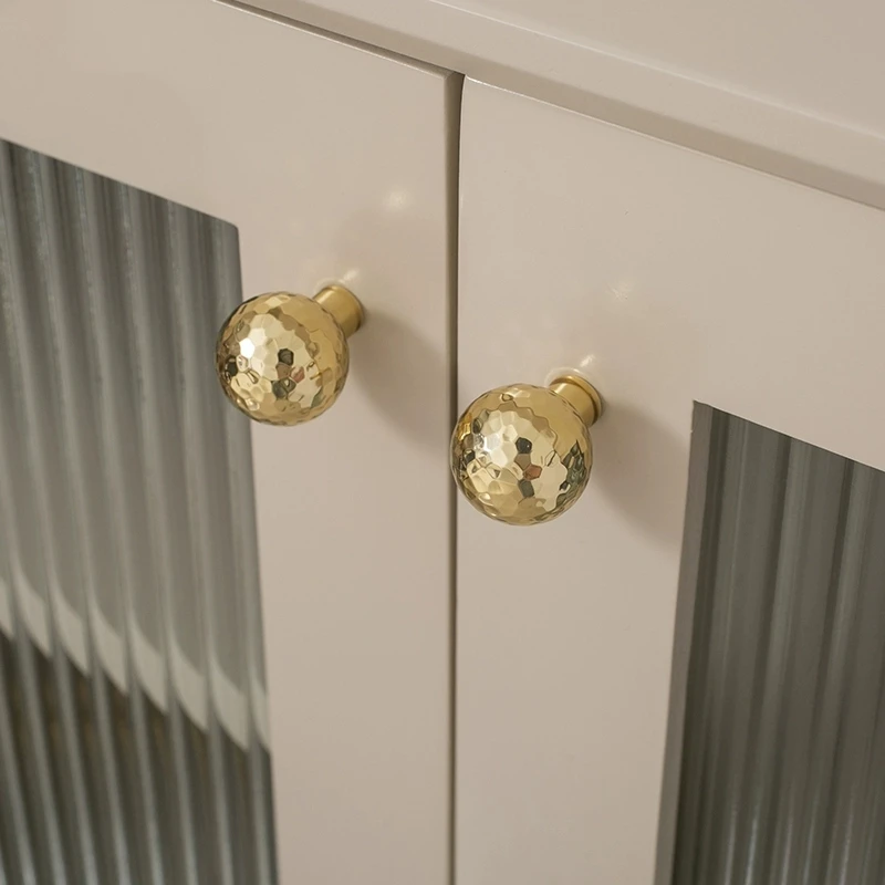 Furniture Bedroom Kitchen Handmade Hammer Pattern Solid Brass Wardrobe Door Handle Round Ball Golden Long Handles Small Knobs